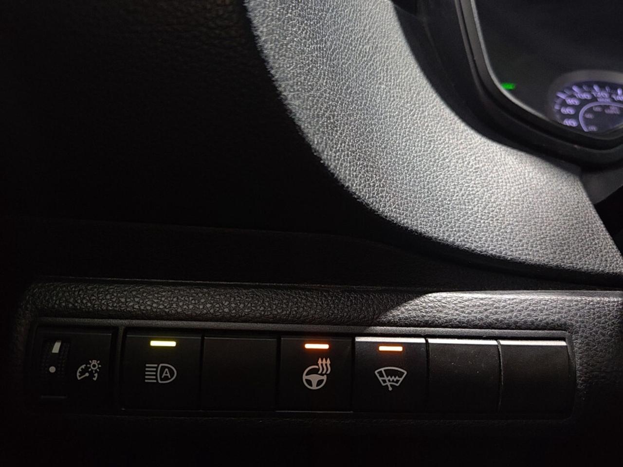 2020 Toyota Corolla LE Sedan / Back Up Cam / Bluetooth / Heated Seats Photo