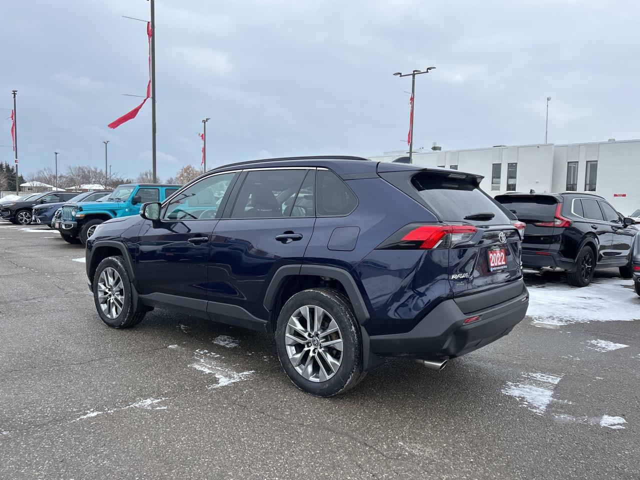 2022 Toyota RAV4 XLE Premium Leather  Sunroof CarPlay Blind Spot Photo