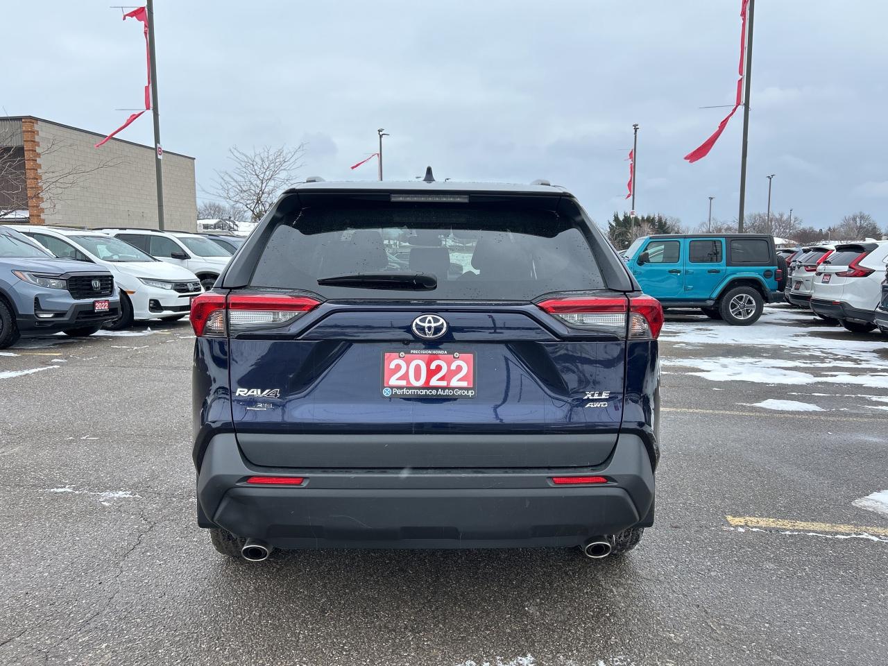 2022 Toyota RAV4 XLE Premium Leather  Sunroof CarPlay Blind Spot Photo