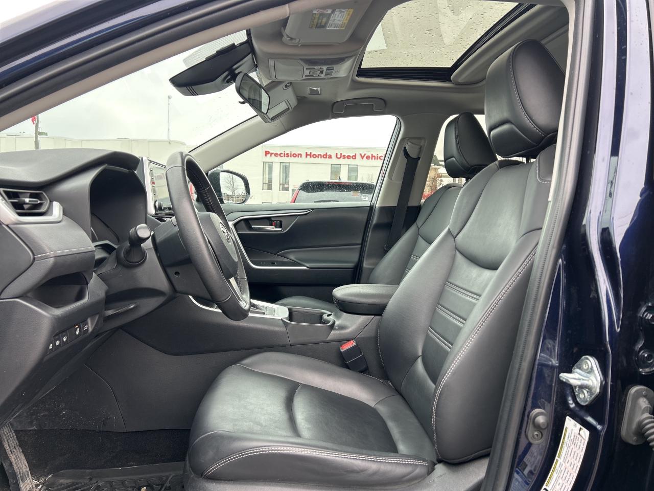 2022 Toyota RAV4 XLE Premium Leather  Sunroof CarPlay Blind Spot Photo