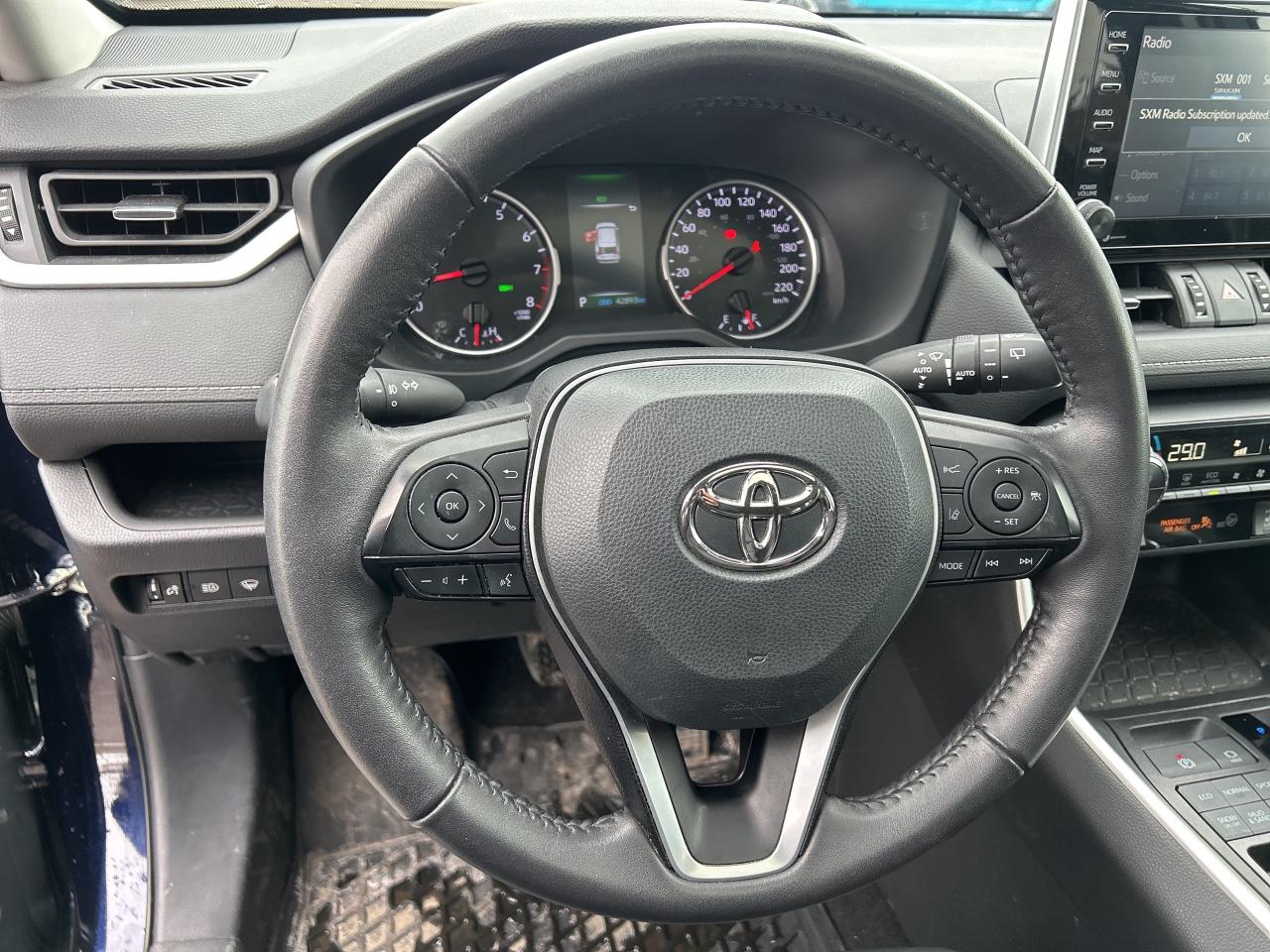 2022 Toyota RAV4 XLE Premium Leather  Sunroof CarPlay Blind Spot Photo