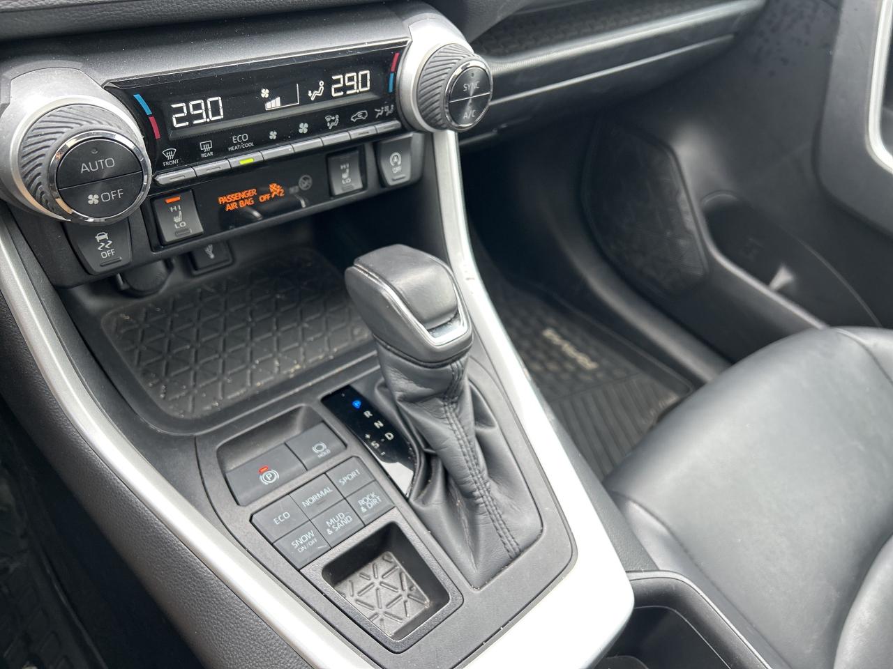 2022 Toyota RAV4 XLE Premium Leather  Sunroof CarPlay Blind Spot Photo