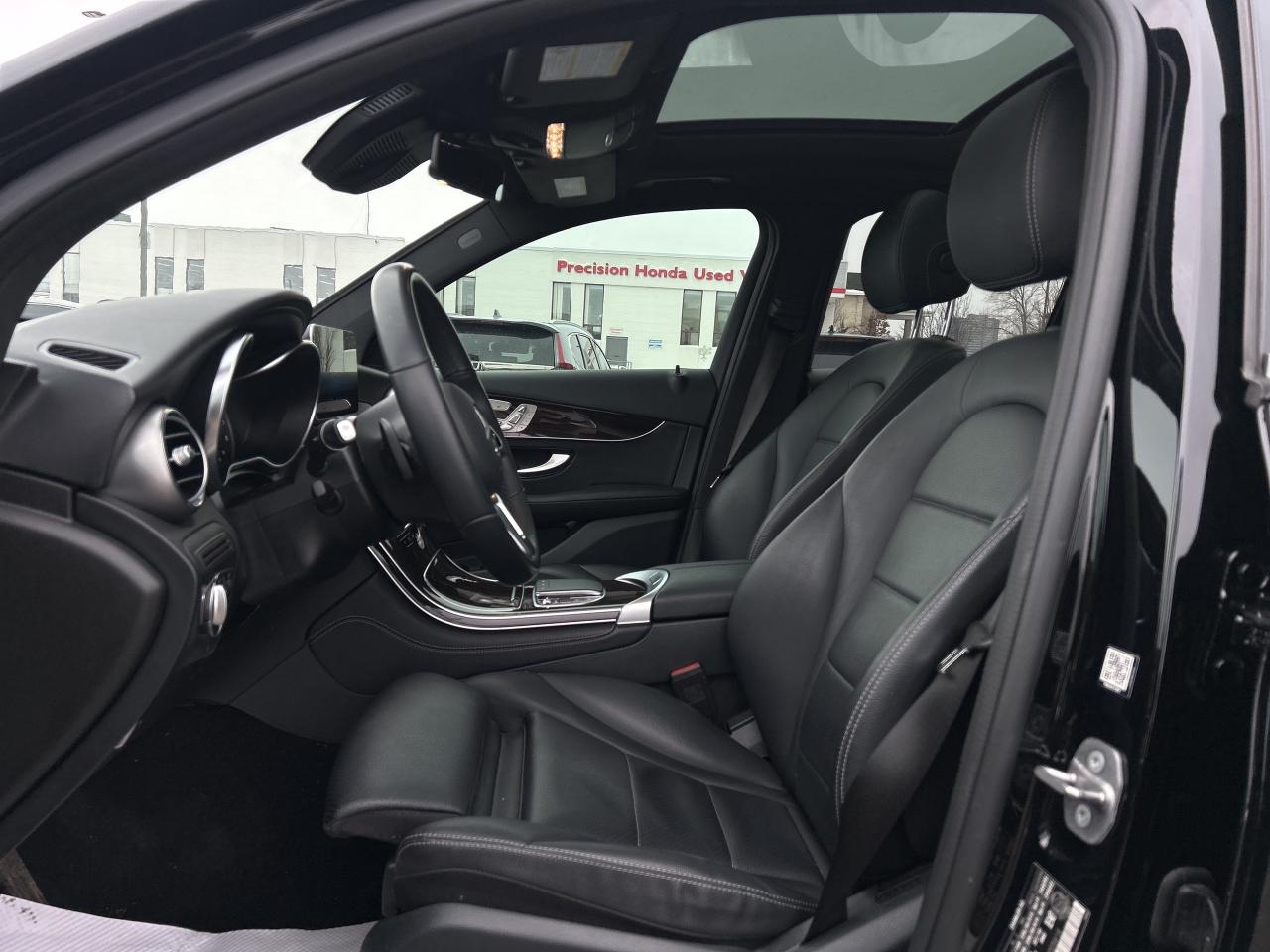 2020 Mercedes-Benz GLC GLC 300 Leather CarPlay Navigation Power Tail gate Photo