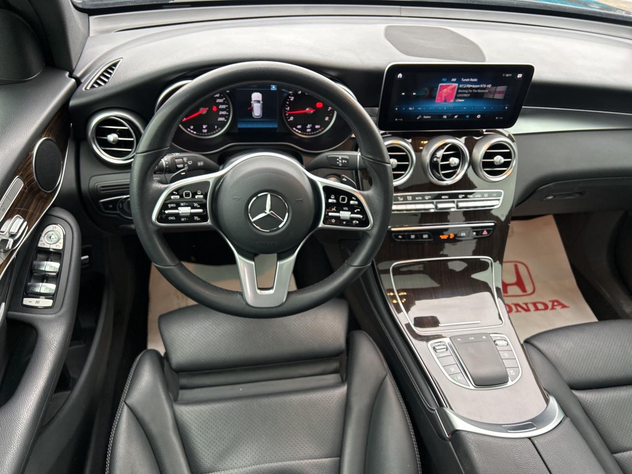 2020 Mercedes-Benz GLC GLC 300 Leather CarPlay Navigation Power Tail gate Photo