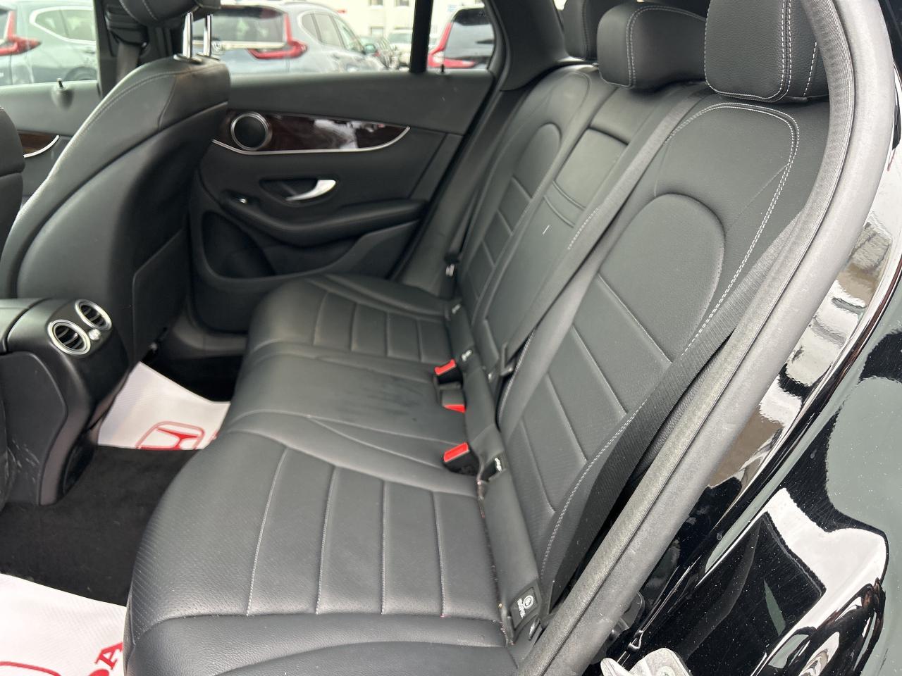 2020 Mercedes-Benz GLC GLC 300 Leather CarPlay Navigation Power Tail gate Photo