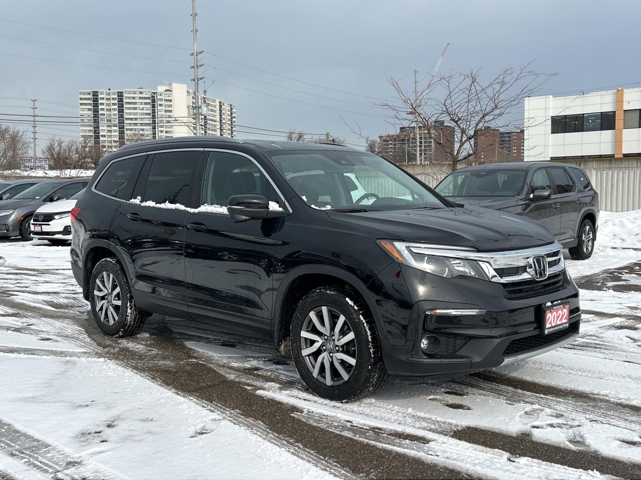 2022 Honda Pilot EX-L Navi Leather -Sunroof  CarPlay  Lanekeep Photo