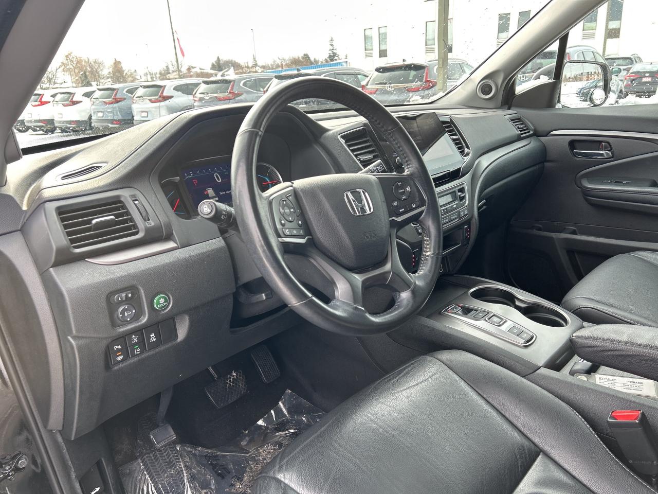 2022 Honda Pilot EX-L Navi Leather -Sunroof  CarPlay  Lanekeep Photo