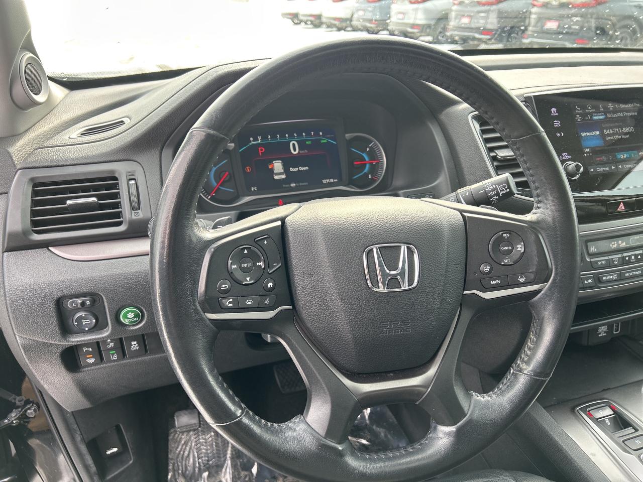 2022 Honda Pilot EX-L Navi Leather -Sunroof  CarPlay  Lanekeep Photo