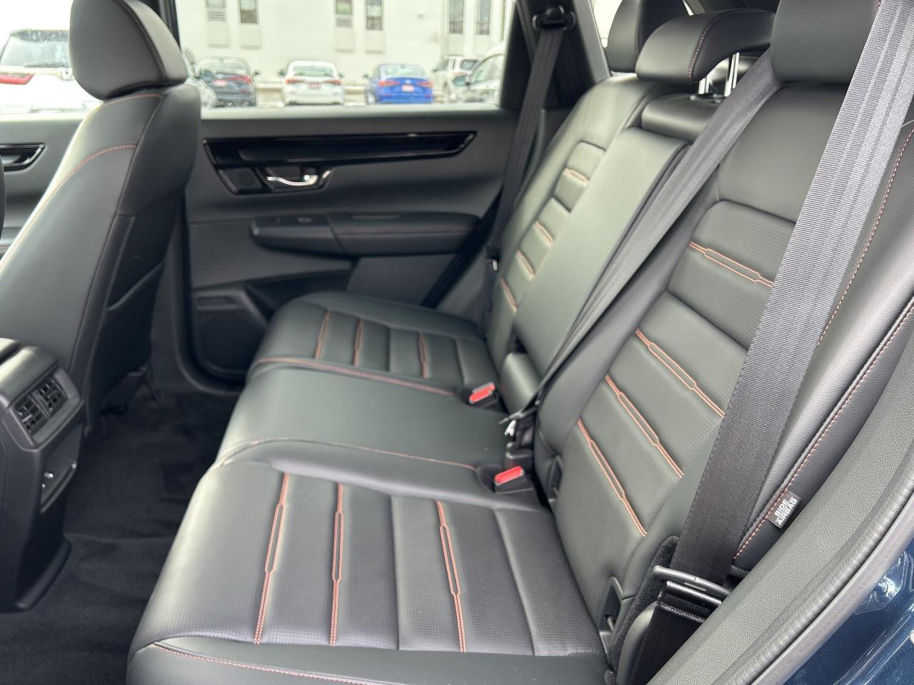 2024 Honda CR-V Hybrid Touring HYBRID Navi Leather Sunroof Wireless Charg Photo