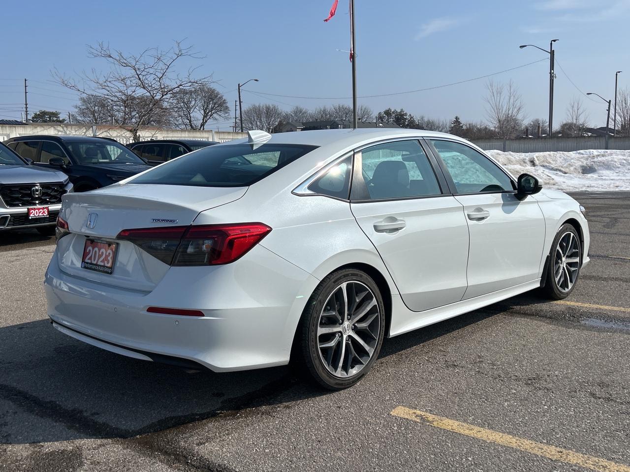 2023 Honda Civic Sedan Touring CVT Leather Navigation Sunroof carPlay Photo