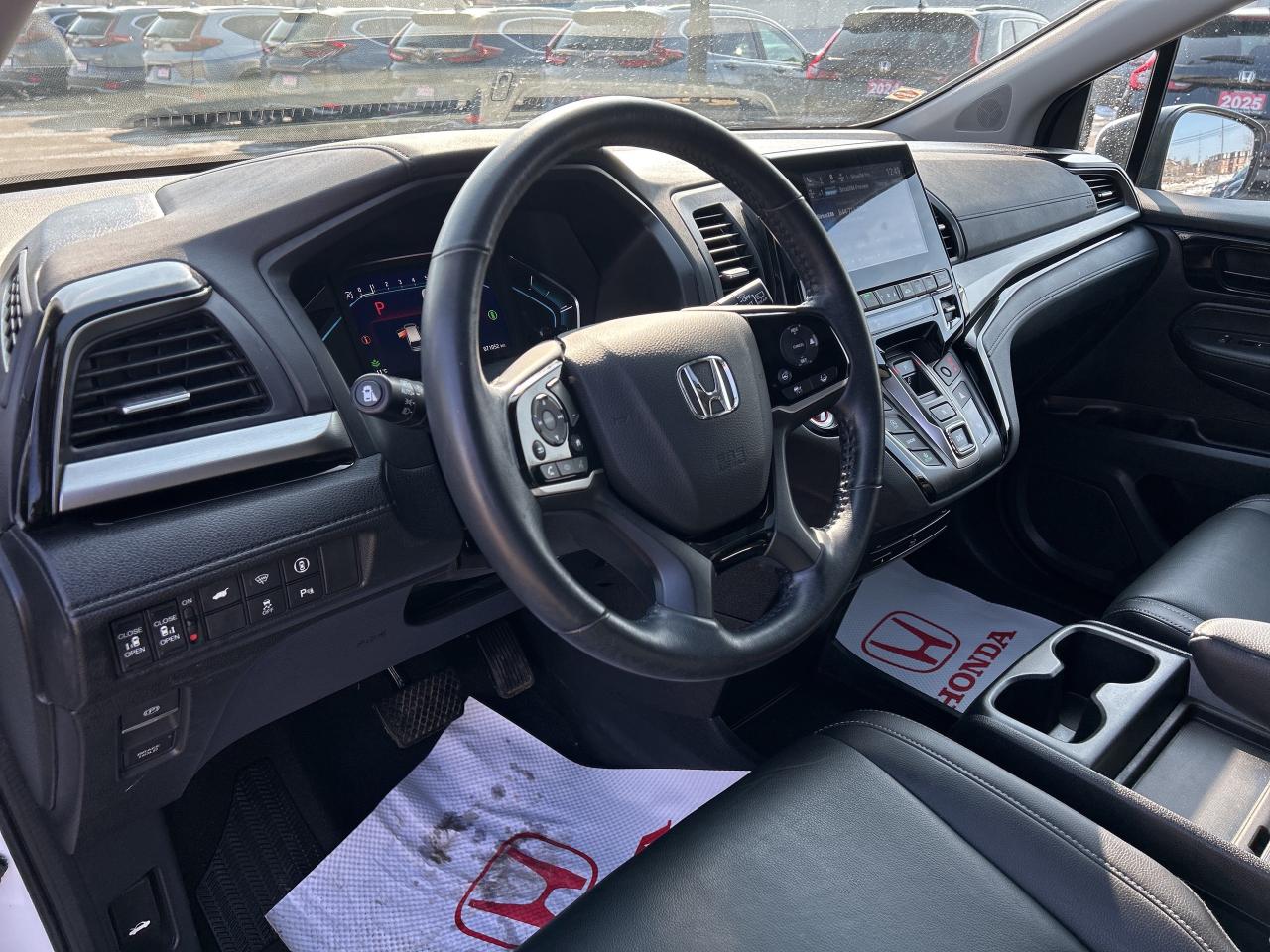 2021 Honda Odyssey EX-L RES Leather Sunroof DVD CarPlay One owner Photo