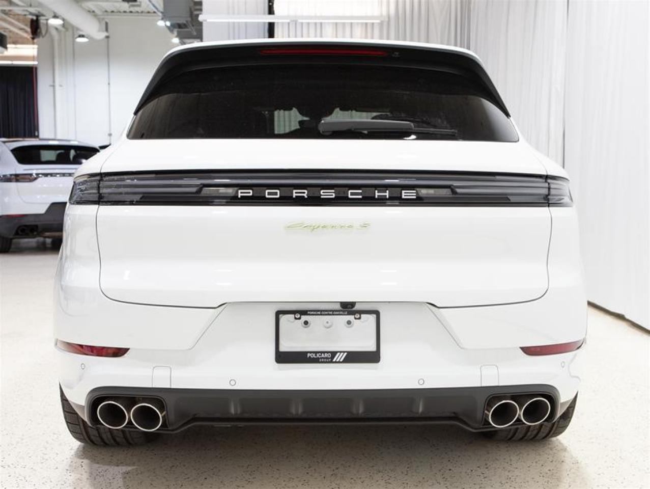 2024 Porsche Cayenne S e-Hybrid AWD Photo