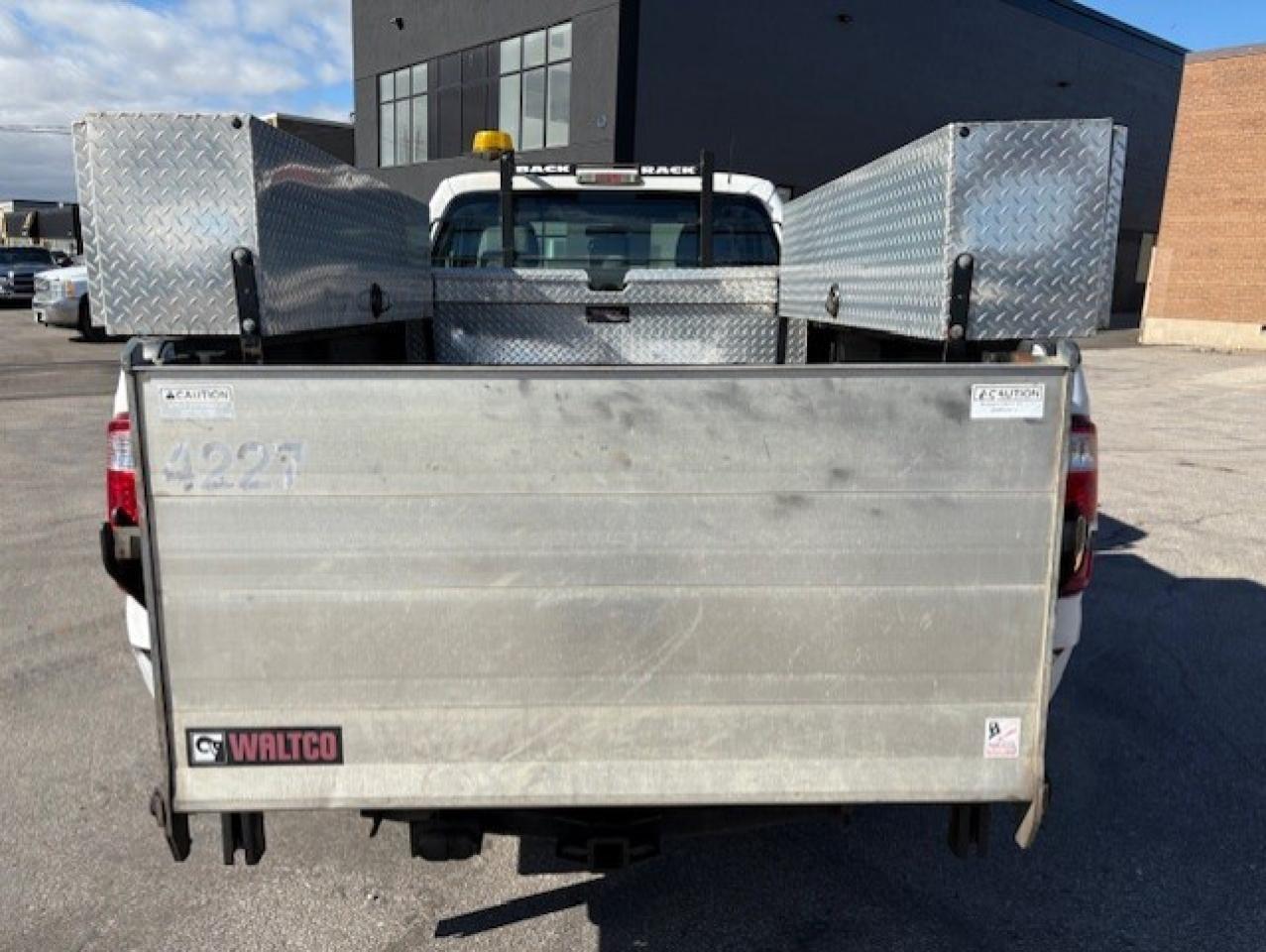 2016 Ford F-250 REGULAR CAB-LONG BOX-P/LIFTGATE-1 OWNER-CERTIFIED Photo