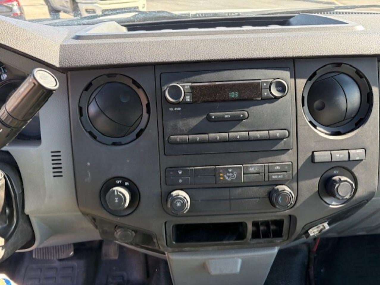 2016 Ford F-250 REGULAR CAB-LONG BOX-P/LIFTGATE-1 OWNER-CERTIFIED Photo