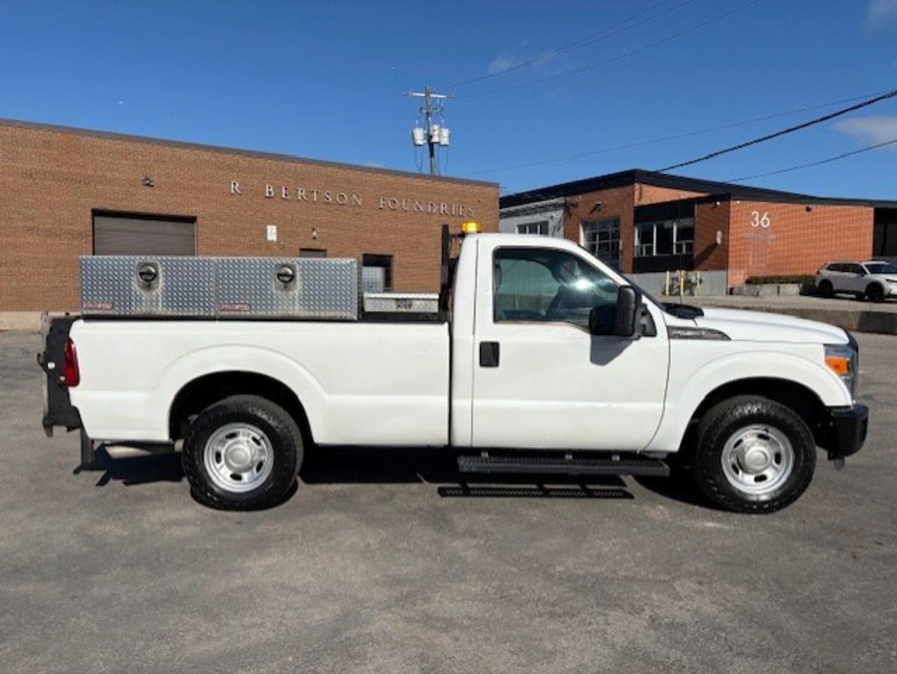 2016 Ford F-250 REGULAR CAB-LONG BOX-P/LIFTGATE-1 OWNER-CERTIFIED Photo