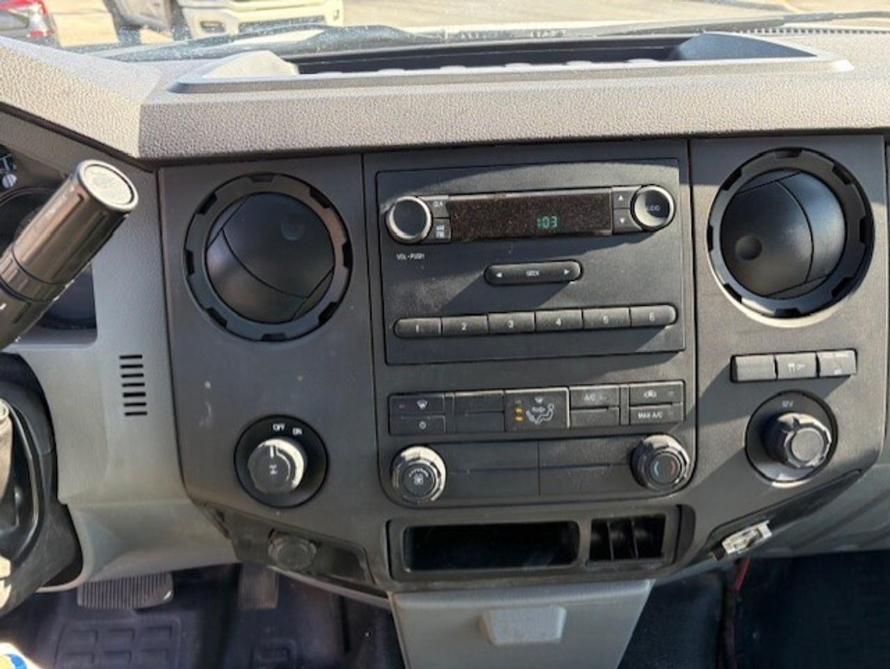 2016 Ford F-250 REGULAR CAB-LONG BOX-P/LIFTGATE-1 OWNER-CERTIFIED Photo