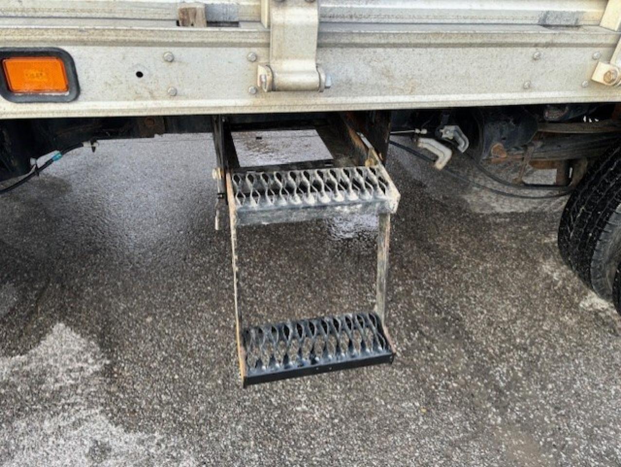 2021 Ford F-350 4WD REGULAR CAB-12.5 FT FLAT DECK-SIDE FOLD DOWNS! Photo