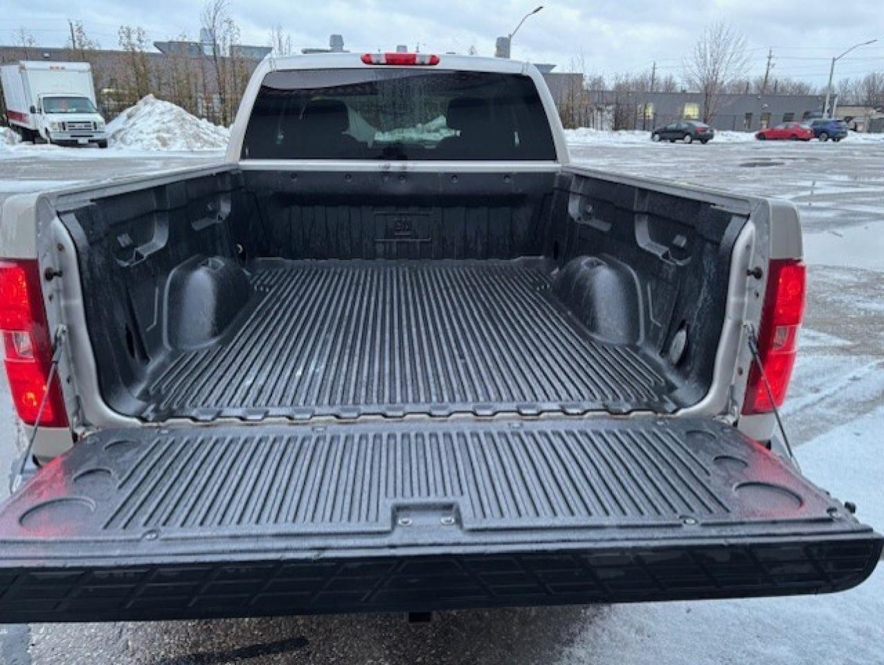 2009 Chevrolet Silverado 1500 LS 4WD Ext Cab ONLY 65,000KM-1 OWNER-CERTIFIED! Photo
