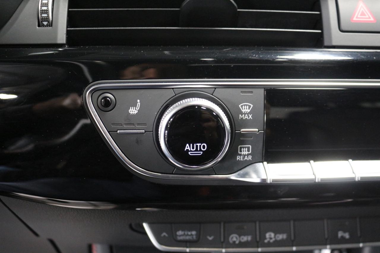 2019 Audi A4 PROGRESSIV 45 TFSI QUATTRO SLINE NAVI REAR VIEW Photo