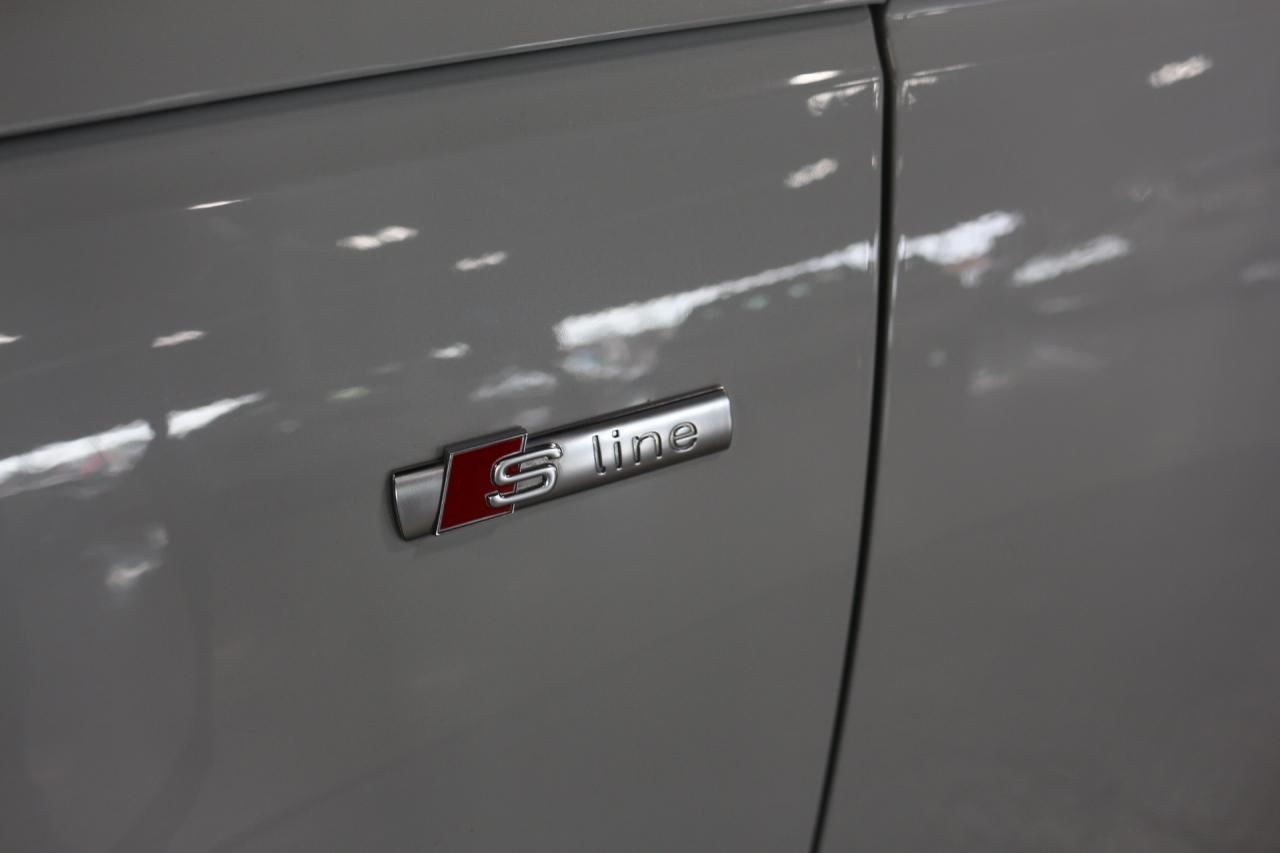 2019 Audi A4 PROGRESSIV 45 TFSI QUATTRO SLINE NAVI REAR VIEW Photo