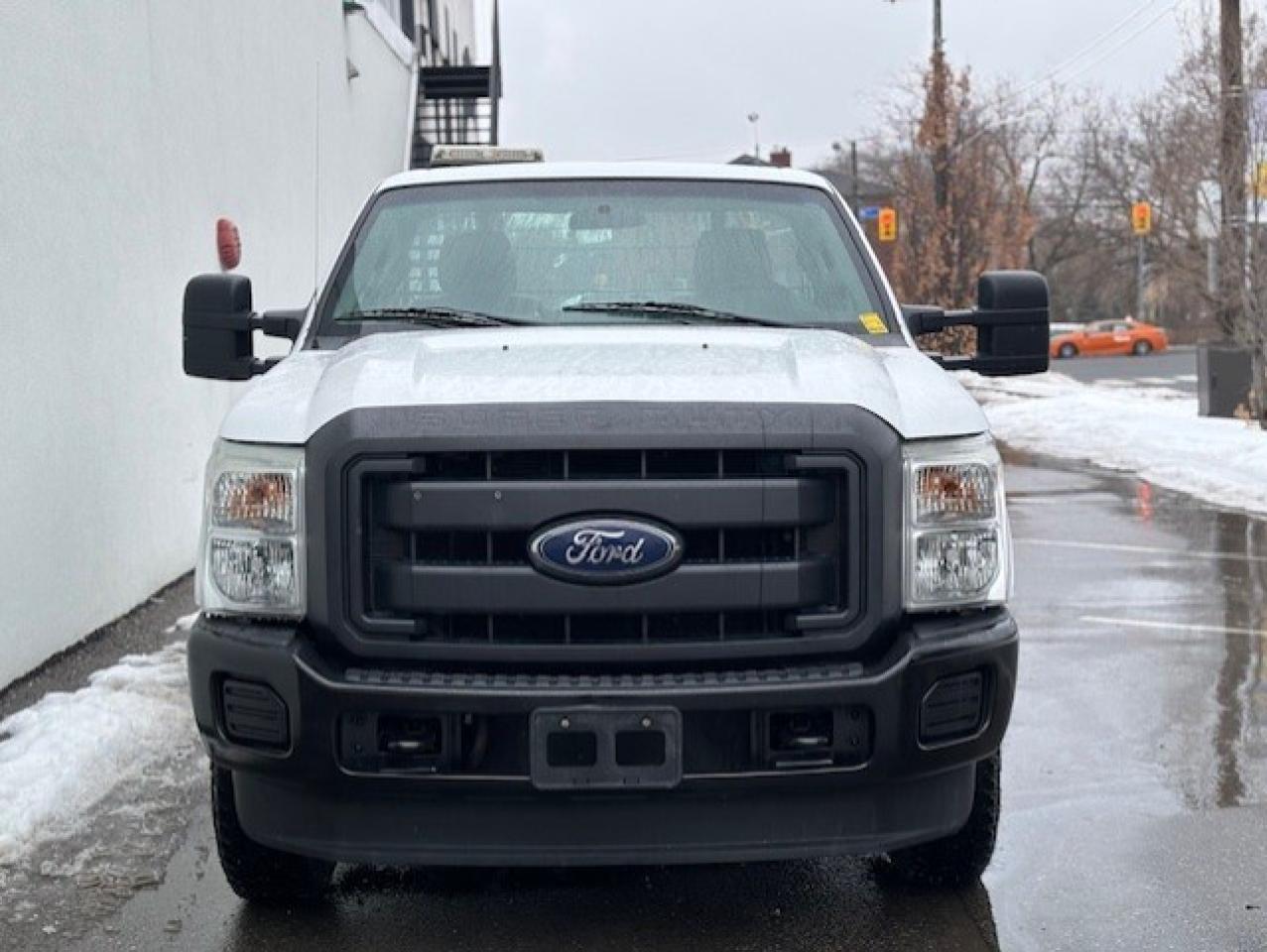 2015 Ford F-350 4X4 **ONLY 68,000KM-1 OWNER-REGULAR CAB-LONG BOX** Photo