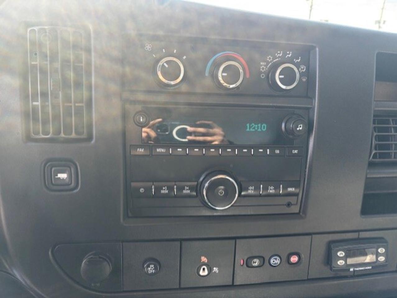 2018 Chevrolet Express 2500 EXTENDED **THERMO KING REEFER-FREEZER** Photo