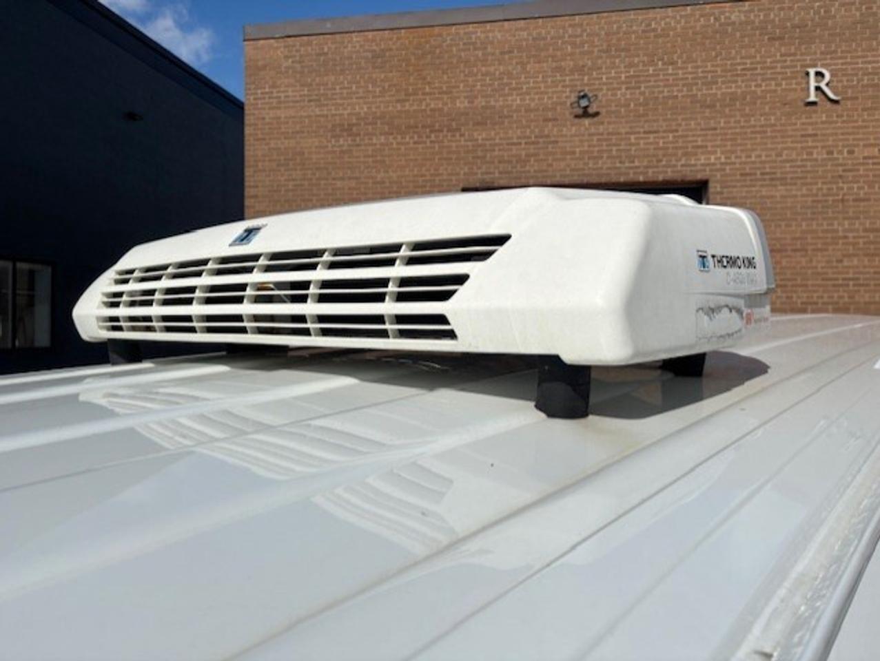 2018 Chevrolet Express 2500 EXTENDED **THERMO KING REEFER-FREEZER** Photo