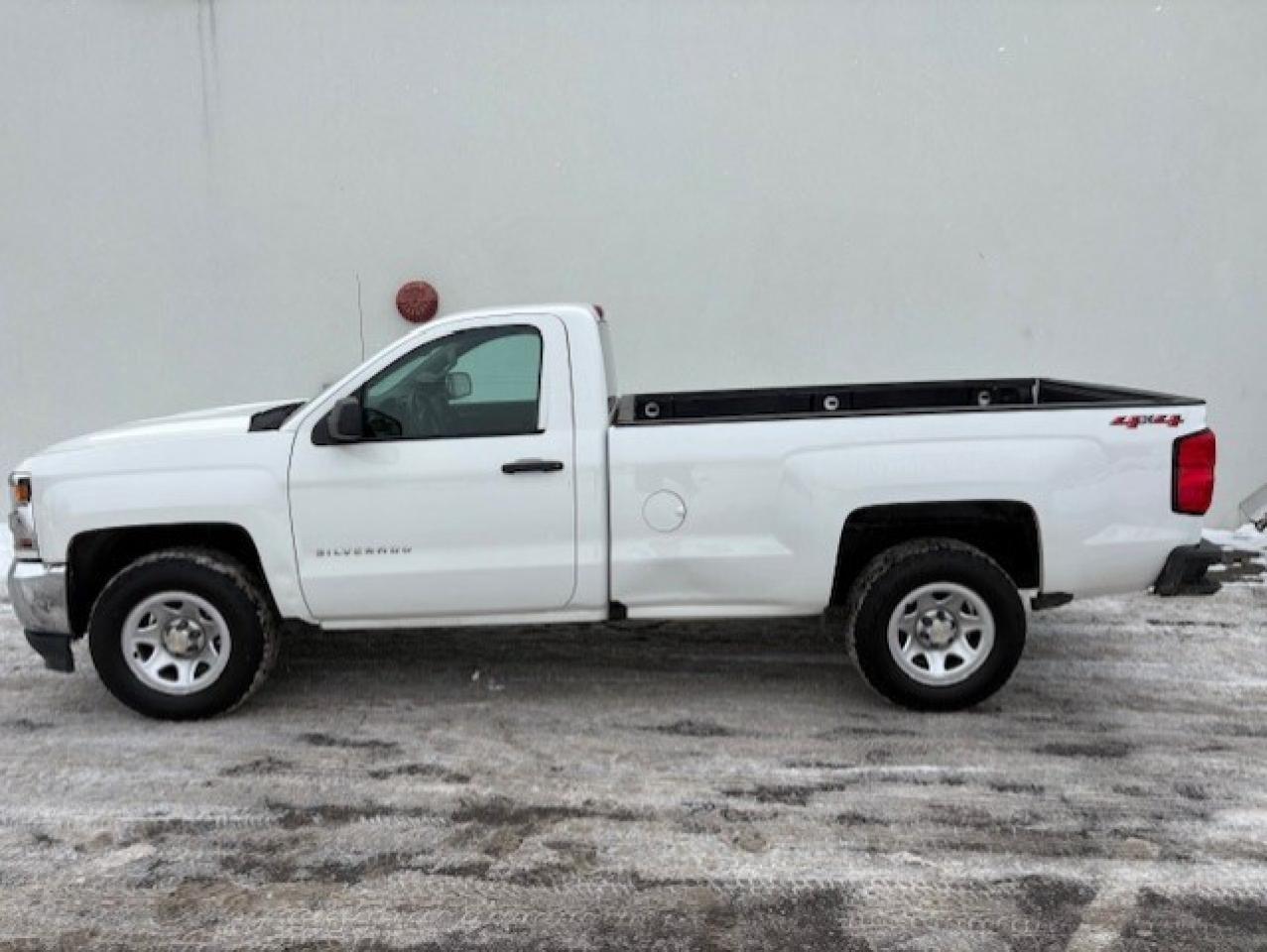 2018 Chevrolet Silverado 1500 LS 4WD 5.3L V8 REGULAR CAB 8' LONG BOX-CAMERA! Photo