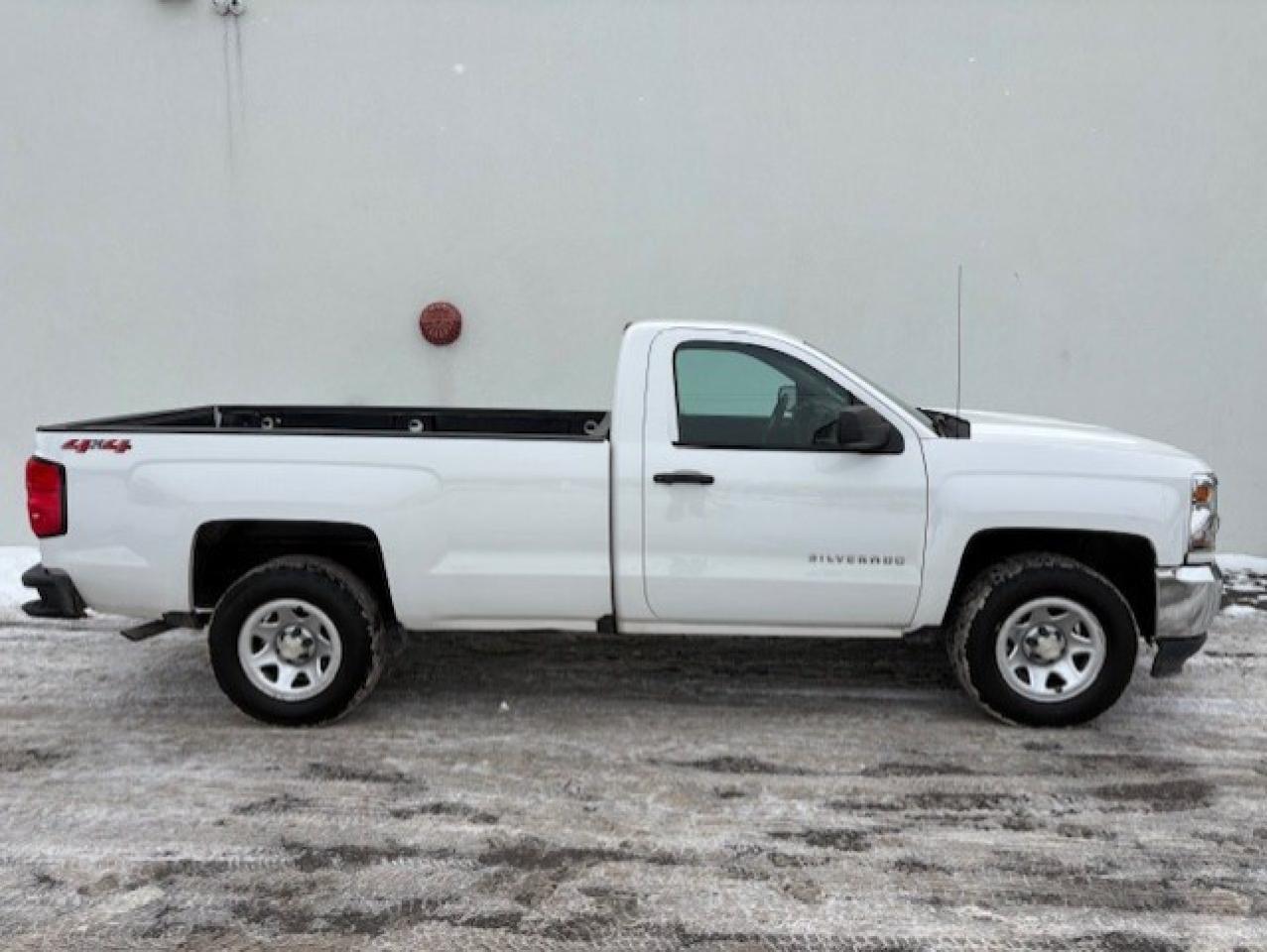 2018 Chevrolet Silverado 1500 LS 4WD 5.3L V8 REGULAR CAB 8' LONG BOX-CAMERA! Photo
