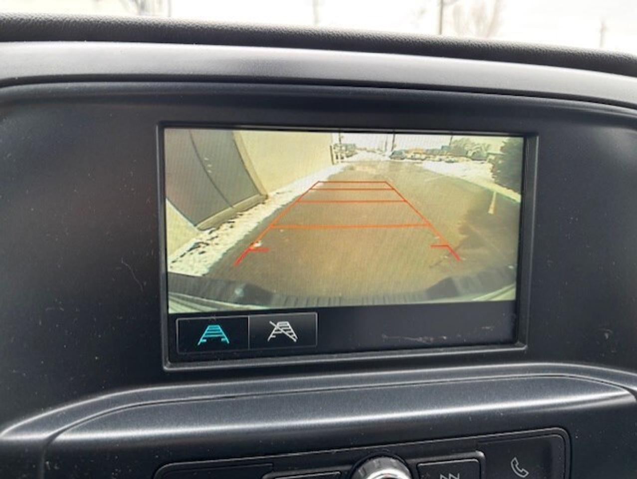 2018 Chevrolet Silverado 1500 V6 REGULAR CAB-SHORT BOX-CAP-TOW PKG-LADDER RACKS Photo