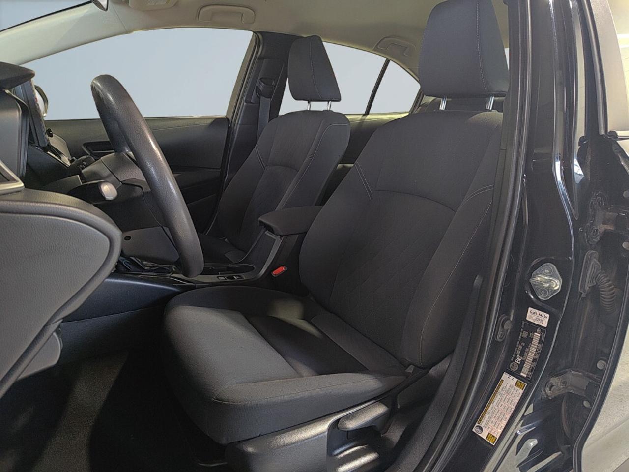 2023 Toyota Corolla LE Hybrid / Back-up Camera / Heated Seats / NAVI / Photo