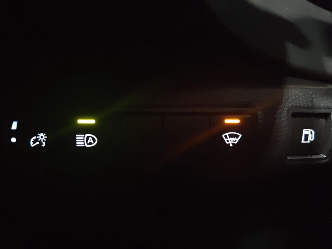 2023 Toyota Corolla LE Hybrid / Back-up Camera / Heated Seats / NAVI / Photo