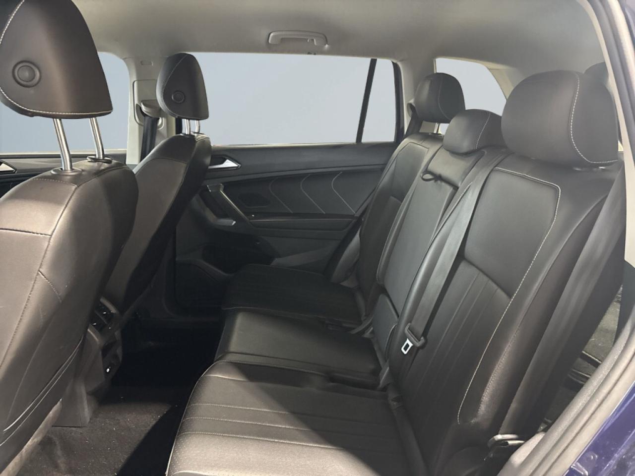 2022 Volkswagen Tiguan Comfortline 4MOTION/Sunroof/Leather/NAVI/Clean Car Photo