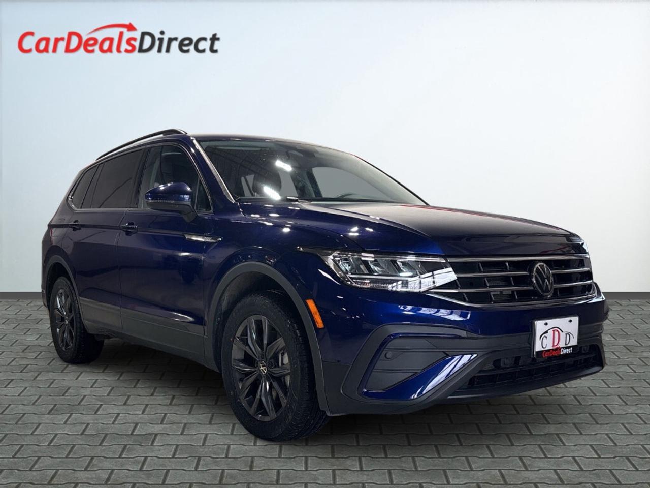 2022 Volkswagen Tiguan Comfortline 4MOTION / Sunroof / Leather / NAV Photo0