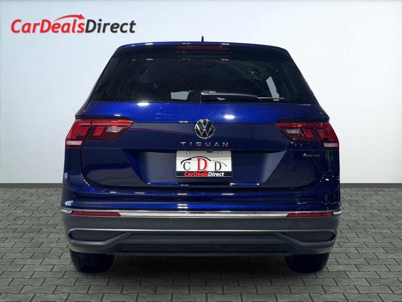 2022 Volkswagen Tiguan Comfortline 4MOTION / Sunroof / Leather / NAV Photo