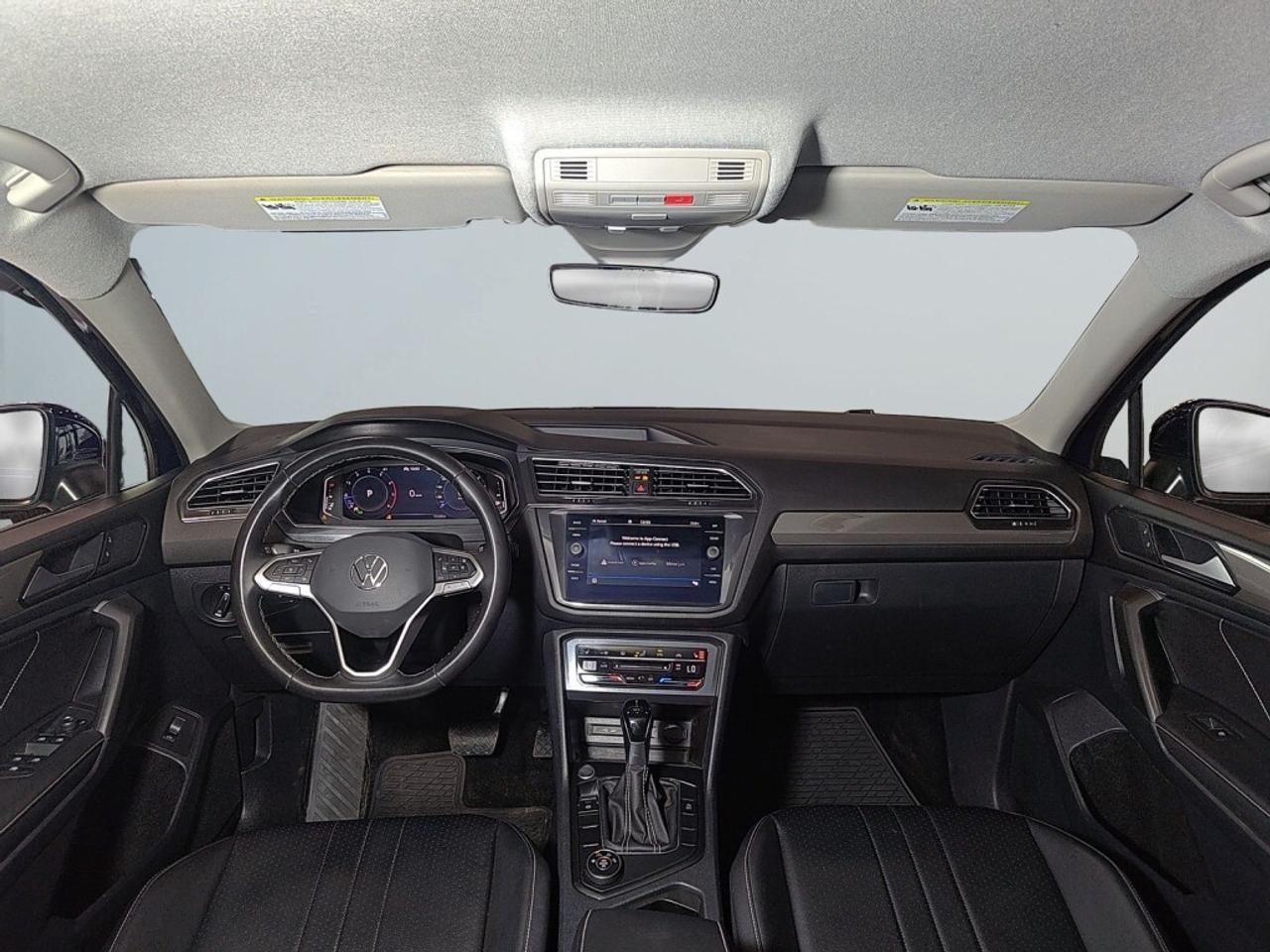 2022 Volkswagen Tiguan Comfortline 4MOTION / Leather / NAV Photo