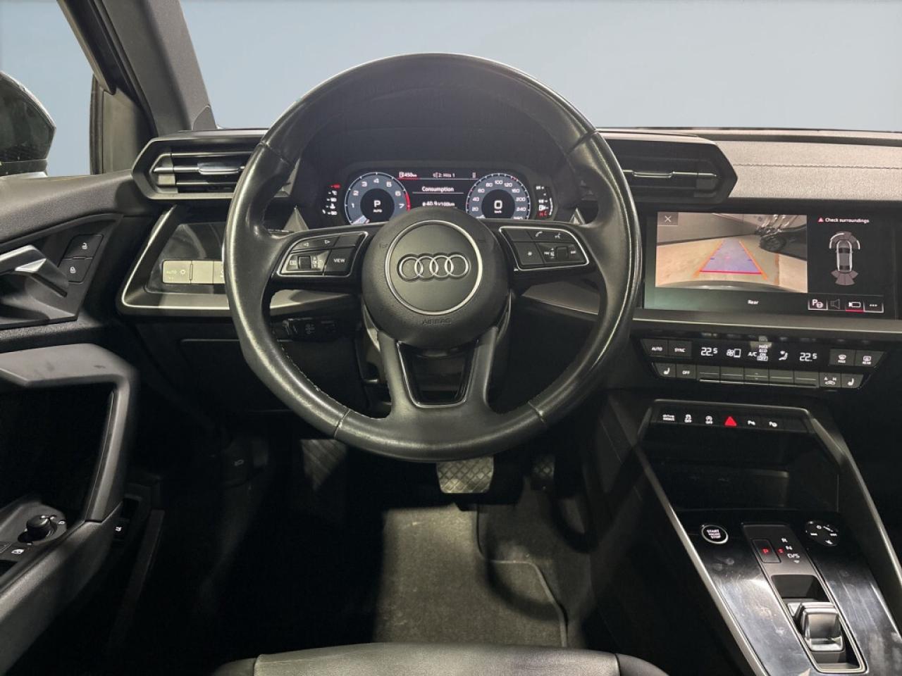 2023 Audi A3 Komfort/Sunroof/NAVI/Leather/Clean carfax/Service Photo
