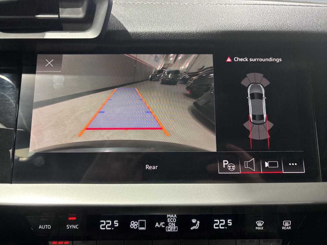 2023 Audi A3 Komfort/Sunroof/NAVI/Leather/Clean carfax/Service Photo