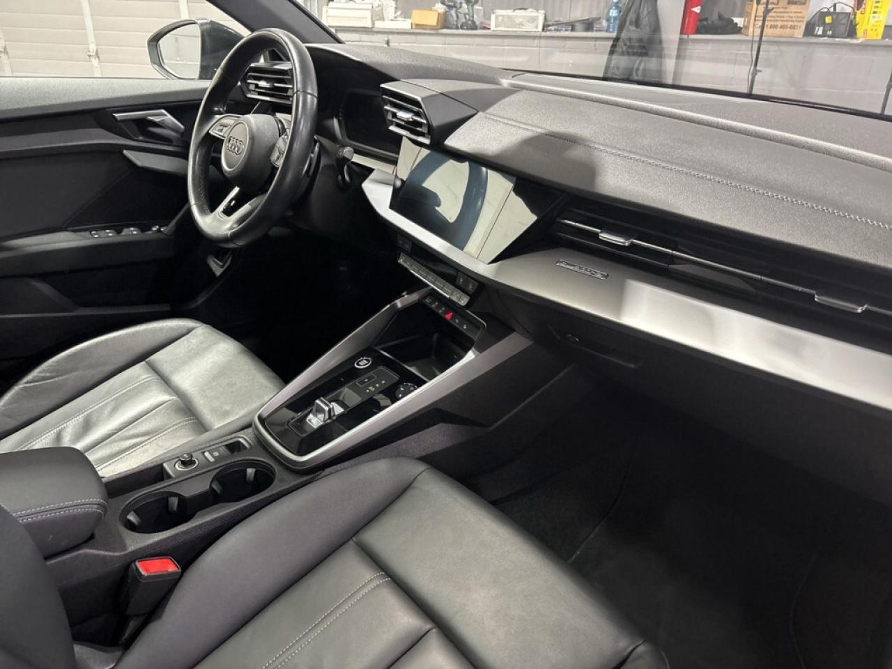 2023 Audi A3 Komfort/Sunroof/NAVI/Leather/Clean carfax/Service Photo