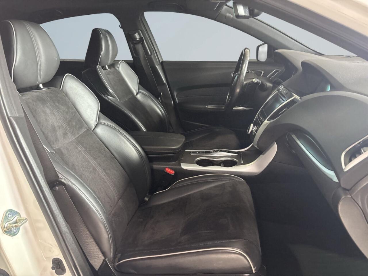 2018 Acura TLX 3.5L Tech & A-Spec Pkgs /NAVI/Leather/Sunroof/Carf Photo