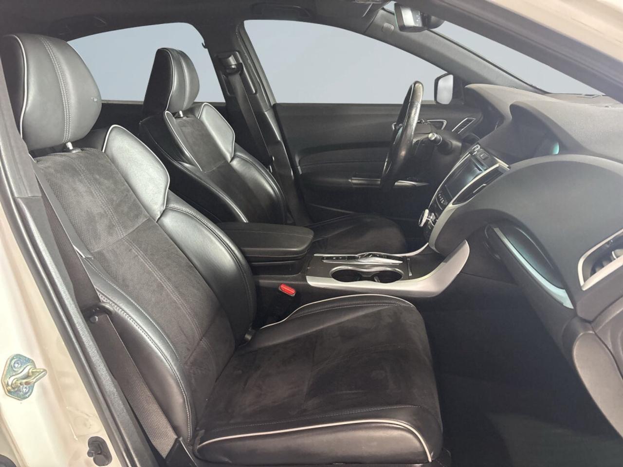 2018 Acura TLX 3.5L Tech & A-Spec Pkgs /NAVI/Leather/Sunroof/Carf Photo