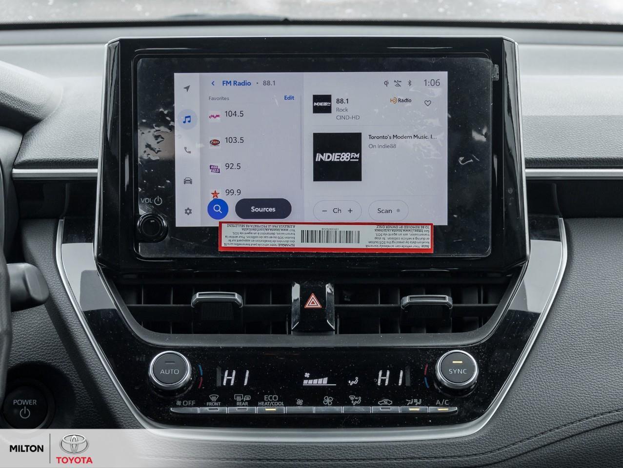 2024 Toyota Corolla Cross LEATHER SUNROOF JBL ONE OWNER TCUV XSE Photo