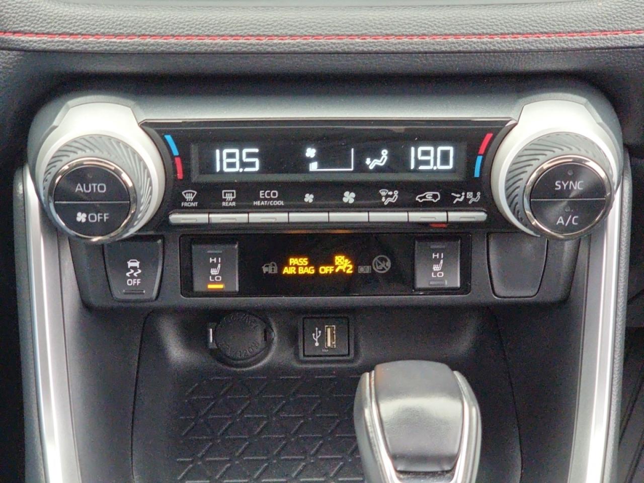 2023 Toyota RAV4 Prime NO ACCIDENTS / 1 OWNER / LOW KM / CARPLAY / SUNROO Photo