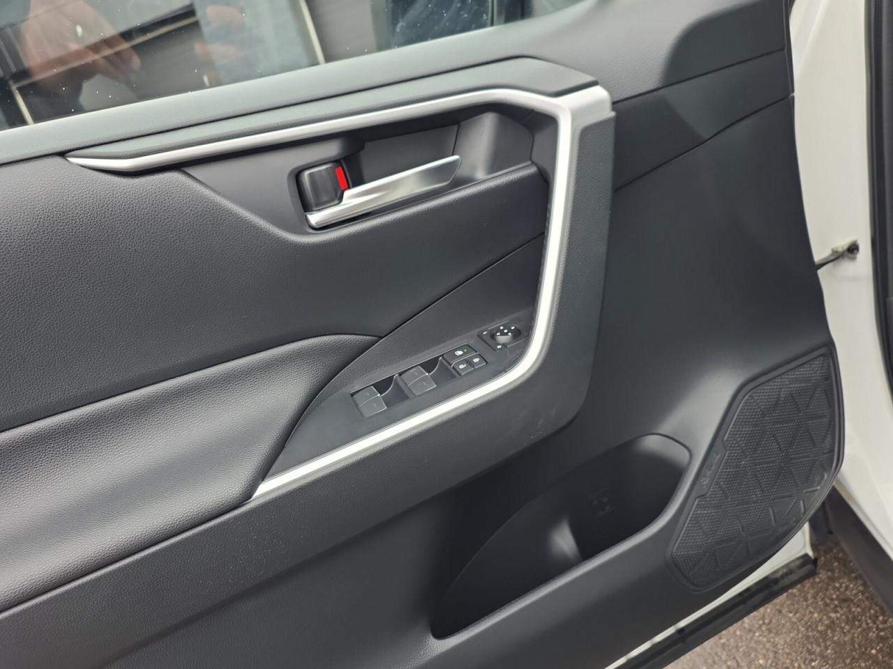 2023 Toyota RAV4 Prime NO ACCIDENTS / 1 OWNER / LOW KM / CARPLAY / SUNROO Photo