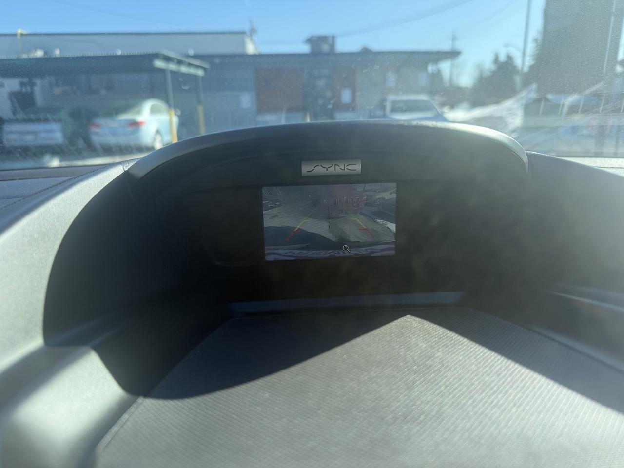 2015 Ford Escape *** 3 YEAR WARRANTY INCLUDED *** Photo