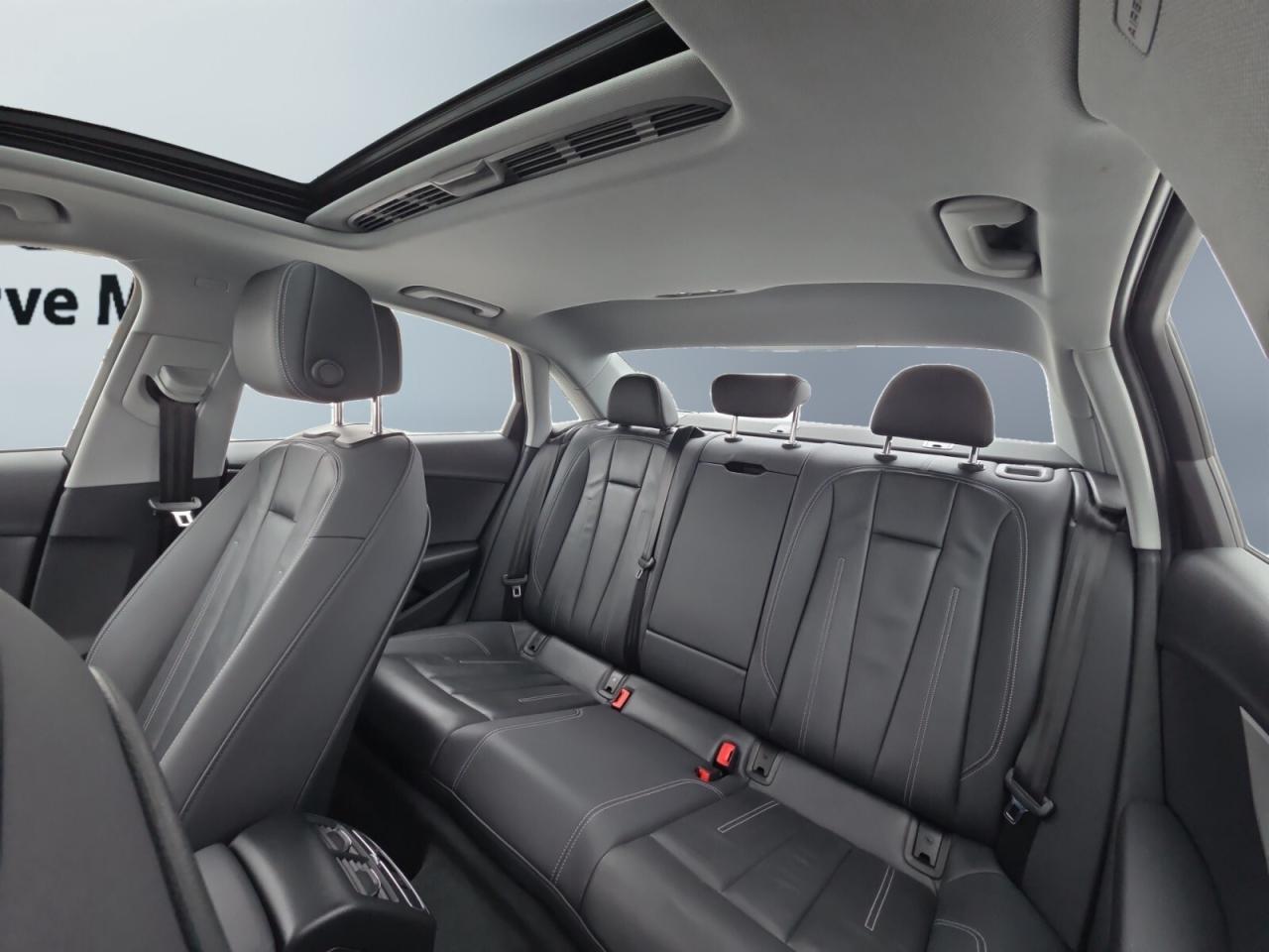 2024 Audi A4 CARPLAY / CAMERA / BLIND SPOT / LED LIGHTS / SUNRO Photo