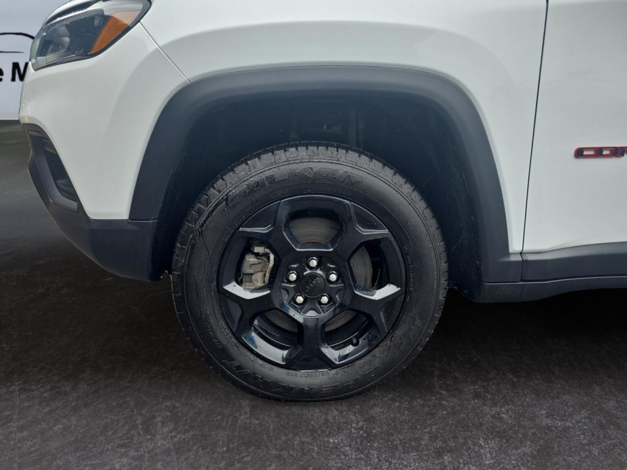 2024 Jeep Compass Trailhawk 4x4 * NO ACCIDENTS/CARPLAY/CAMERA/PANO/D Photo