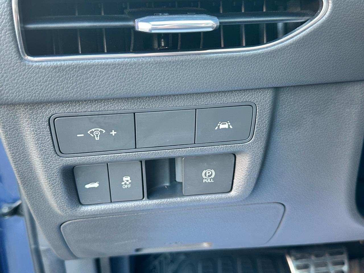 2022 Hyundai Sonata 1.6T Sport ~ NO ACCIDENTS ~ CARPLAY ~ PANO ROOF Photo