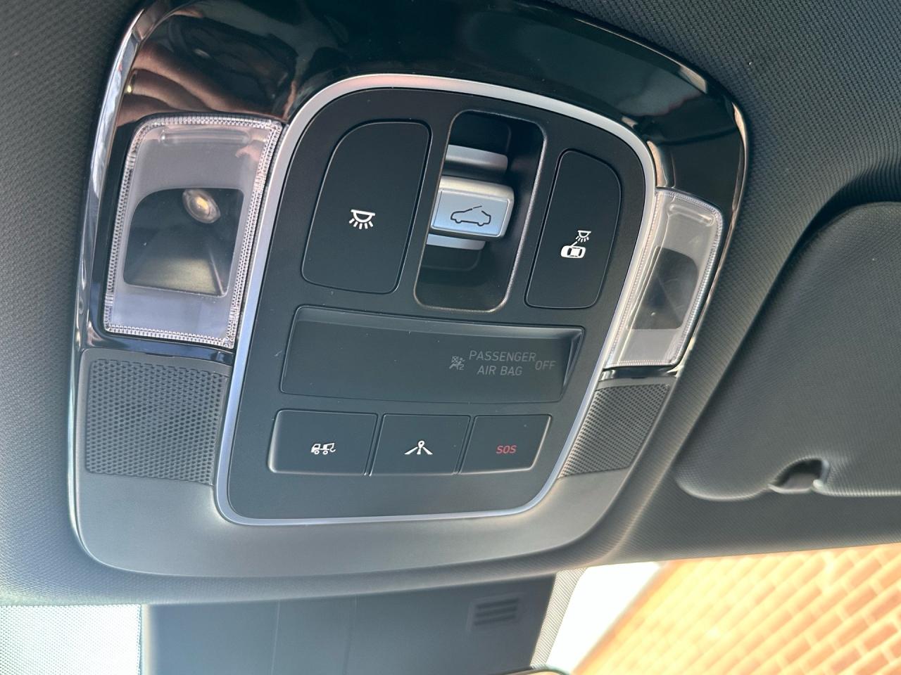 2022 Hyundai Sonata 1.6T Sport ~ NO ACCIDENTS ~ CARPLAY ~ PANO ROOF Photo