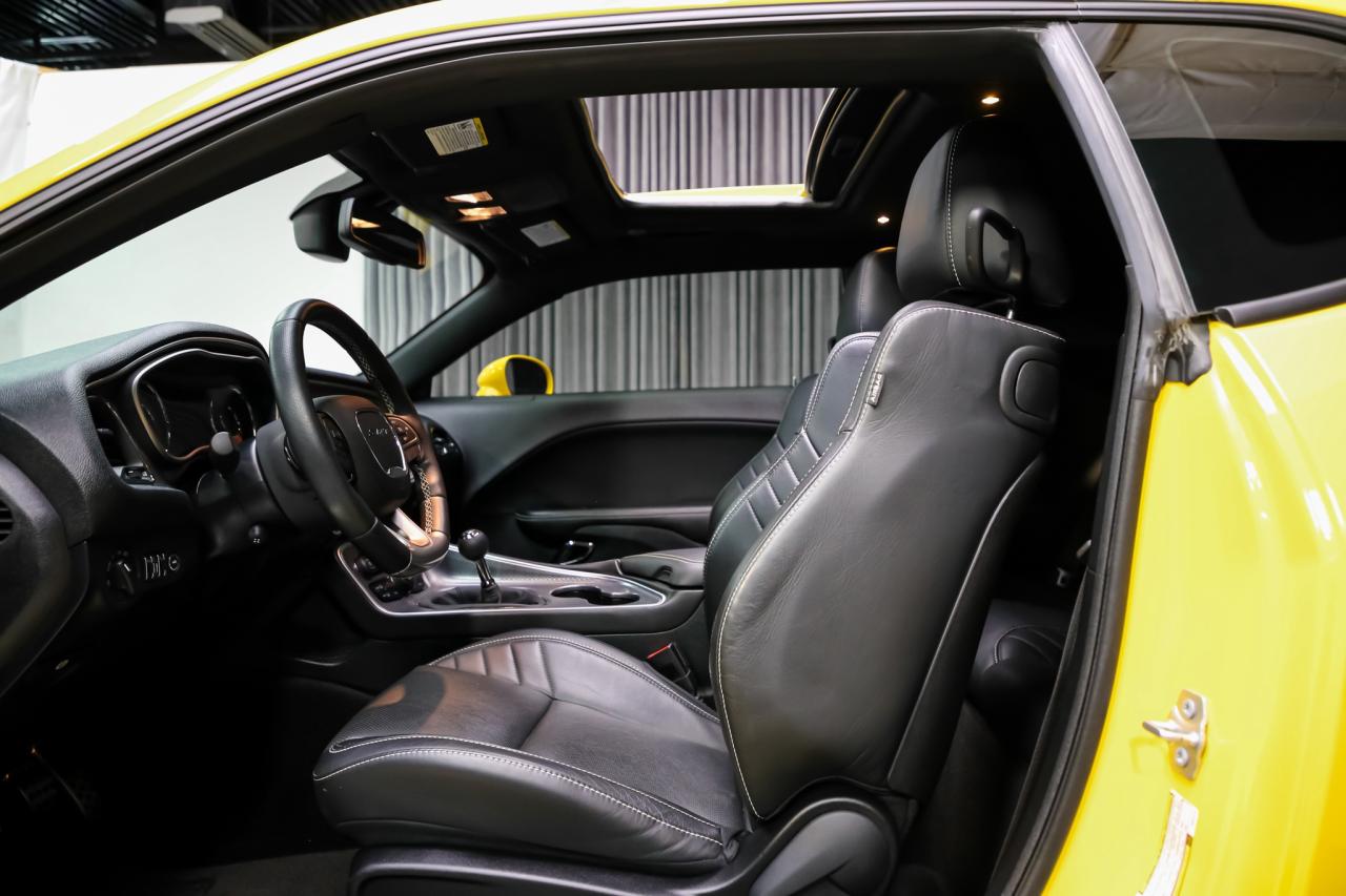 2017 Dodge Challenger SRT HELLCAT MANUAL 707HP  NOACCIDENT LOWKMS RARE Photo